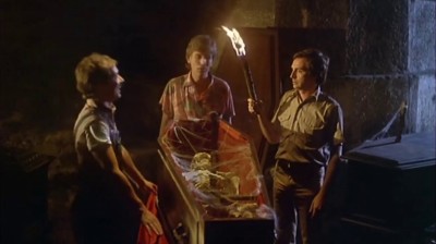 Les Charlots contre Dracula.  vf